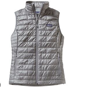 Women’s Patagonia nano puffer vest size M, like new condition